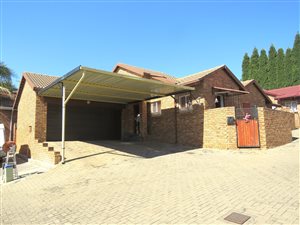 3 Bed House in Amberfield