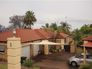 2 Bed Townhouse in Signal Hill