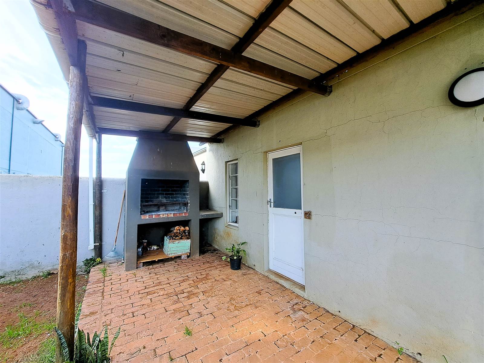 3 Bed Townhouse in Bredasdorp photo number 15