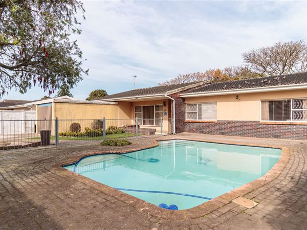 3 Bedroom House 3 Bedroom House