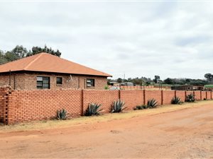 1 ha Farm in Kameeldrift East