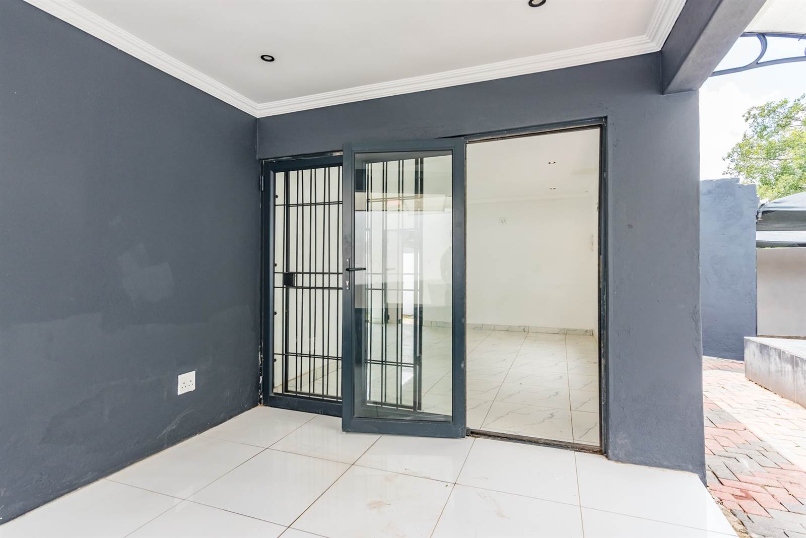 3 Bed Simplex in Northcliff photo number 6