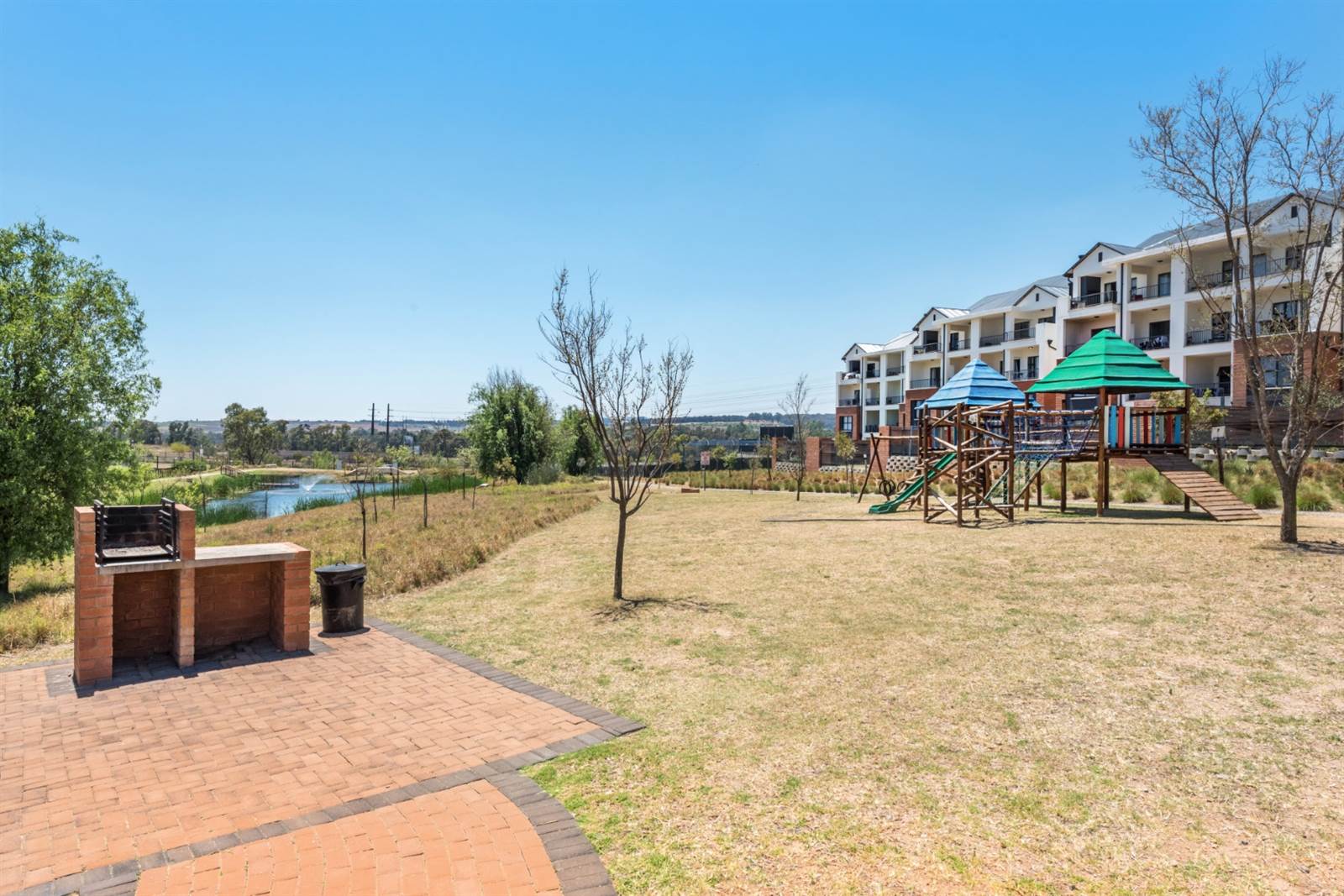 2 Bed Apartment in Modderfontein photo number 24