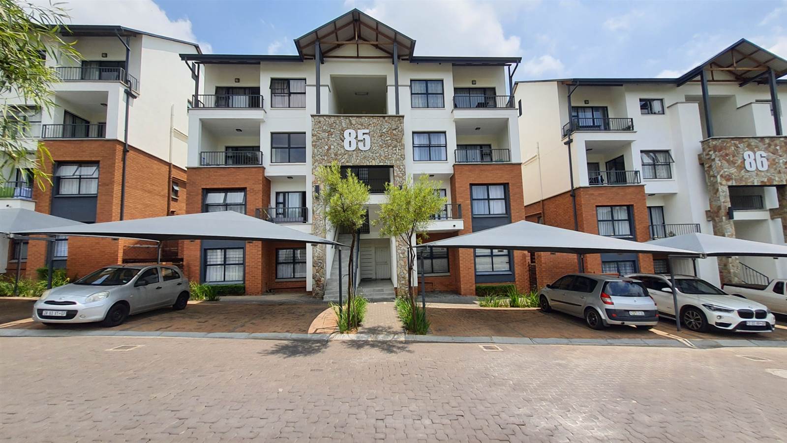 2 Bed Apartment in Modderfontein photo number 2