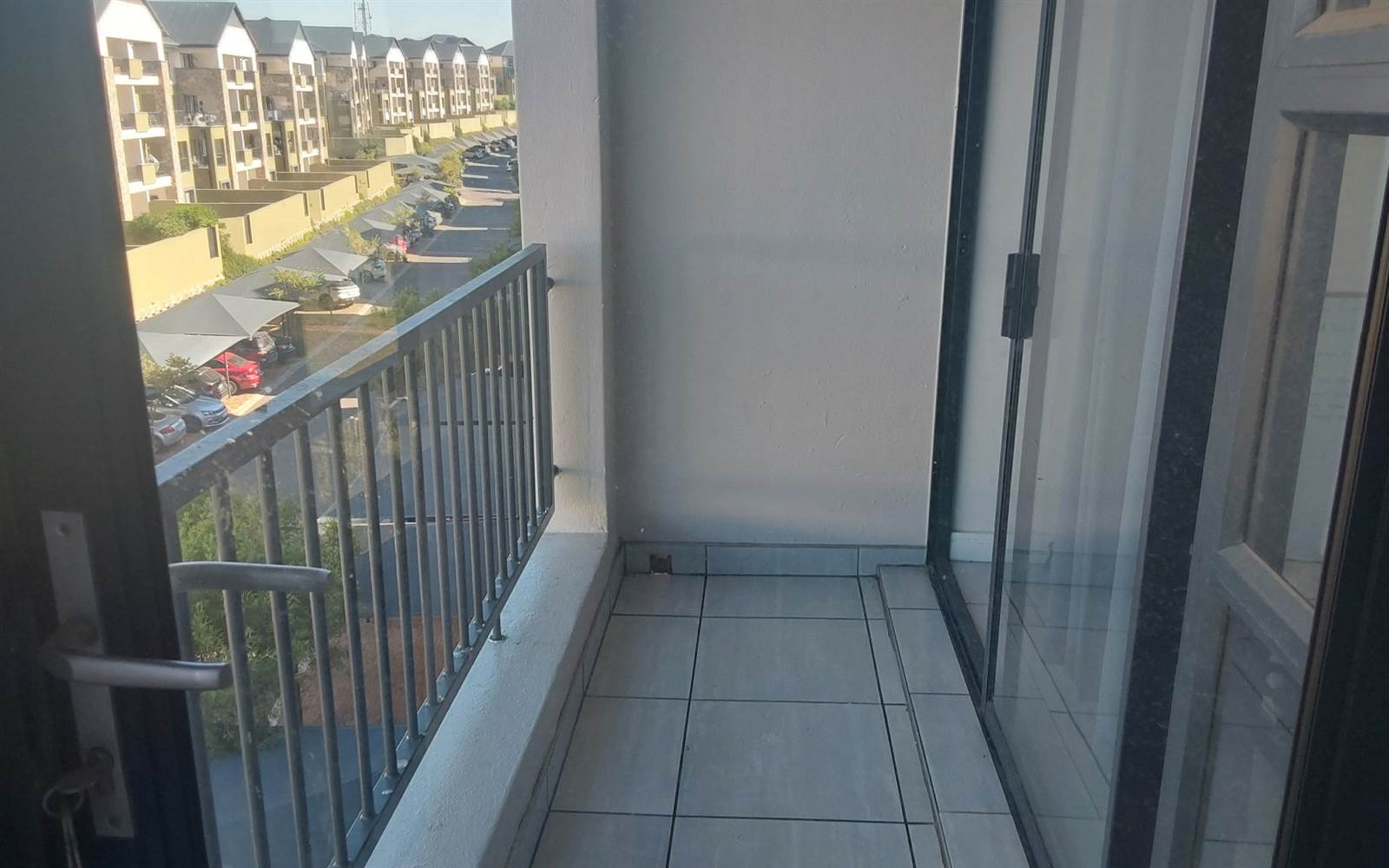 1 Bed Apartment in Jukskei View photo number 5