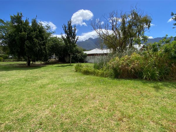 999 m² Land available in Swellendam