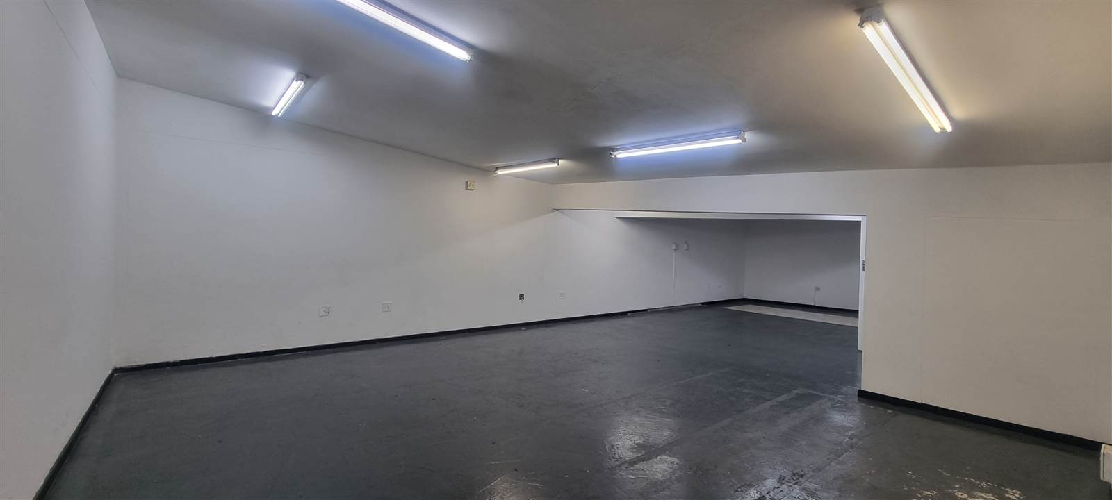 403  m² Commercial space in Stamford Hill photo number 5