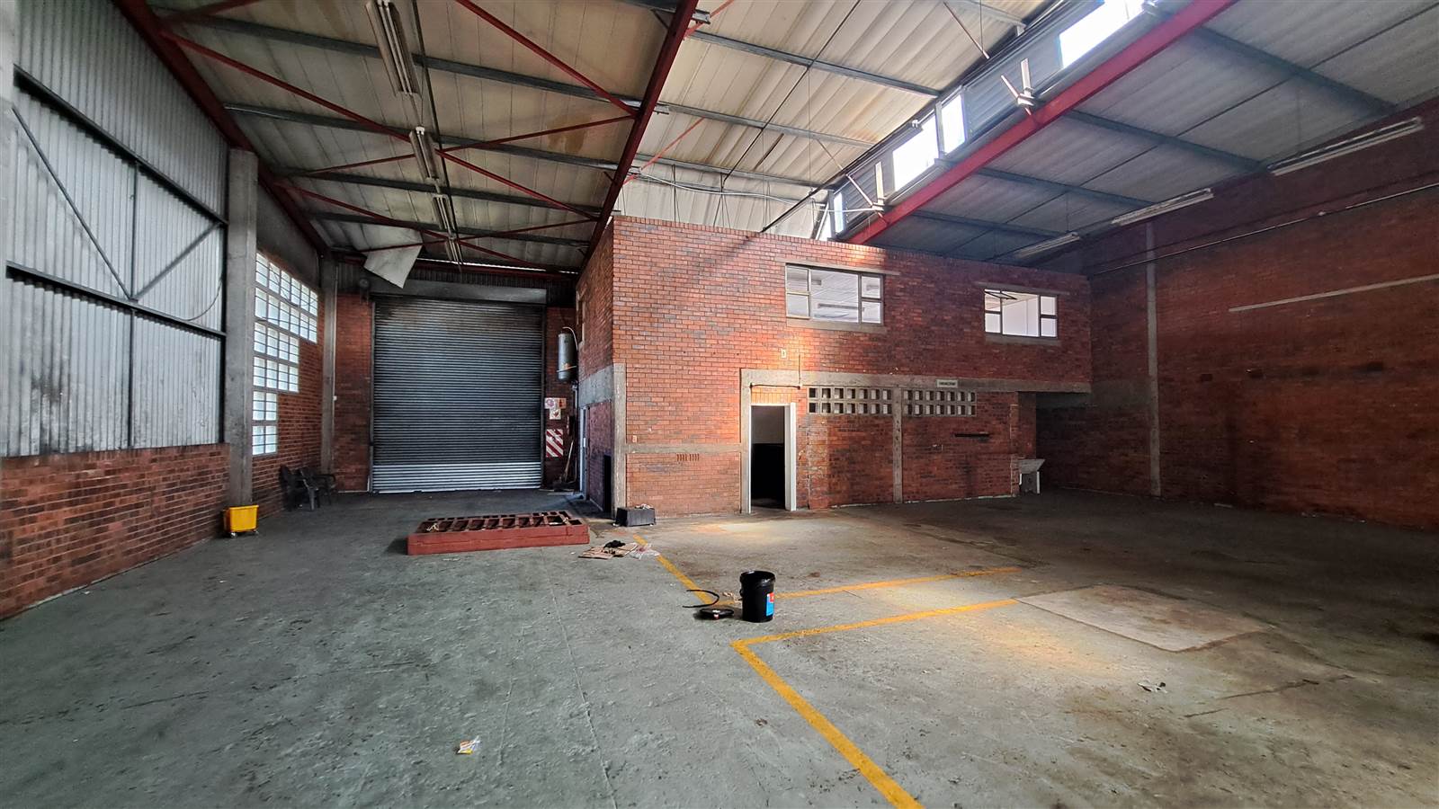 613  m² Industrial space in Alton photo number 6