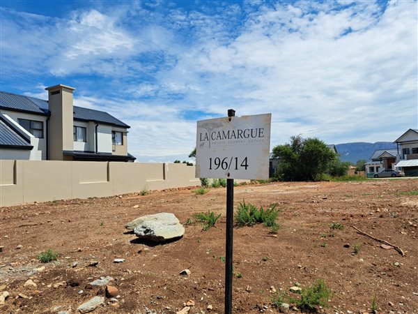 325 m² Land available in Melodie