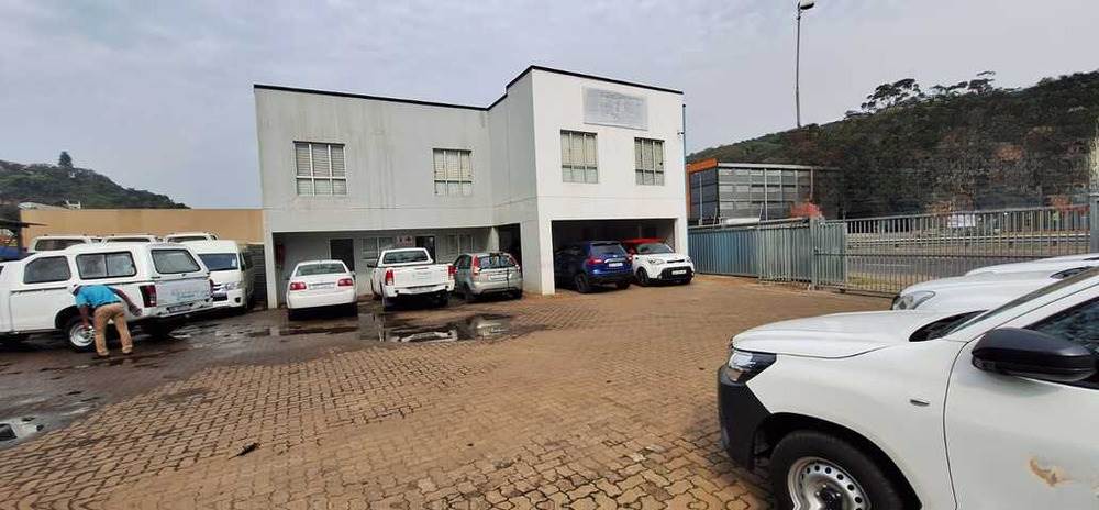 948  m² Commercial space in Umgeni Park photo number 3