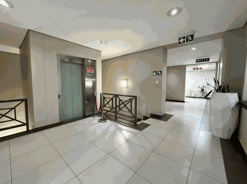 599  m² Office Space in Fourways photo number 13