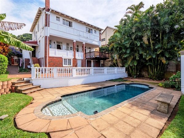 4 Bedroom House 4 Bedroom House