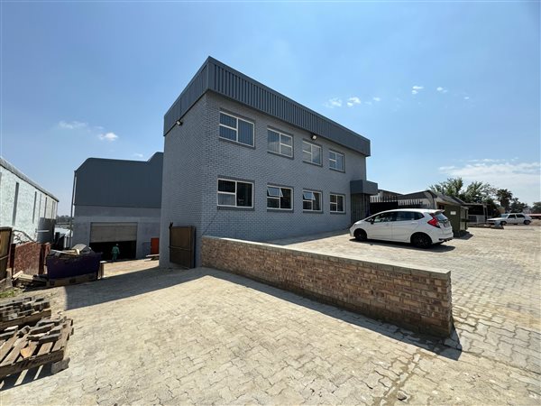 1 991  m² Industrial space