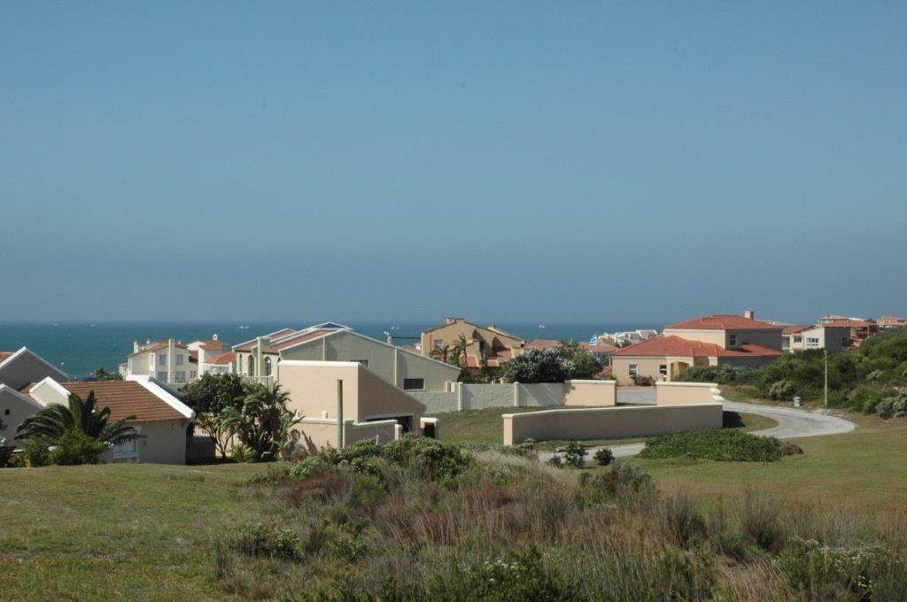 752 m² Land available in St Francis Bay photo number 6