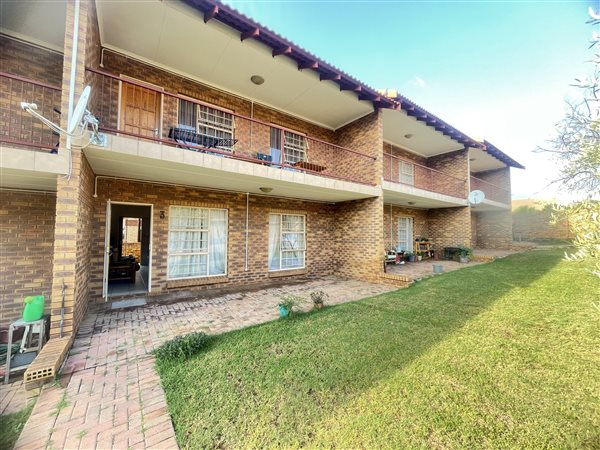 1 Bedroom Flat 1 Bedroom Flat