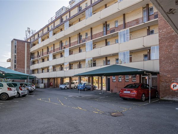 1.5 Bed Apartment in Bluff