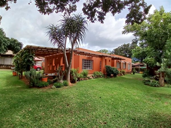 3 Bedroom House 3 Bedroom House
