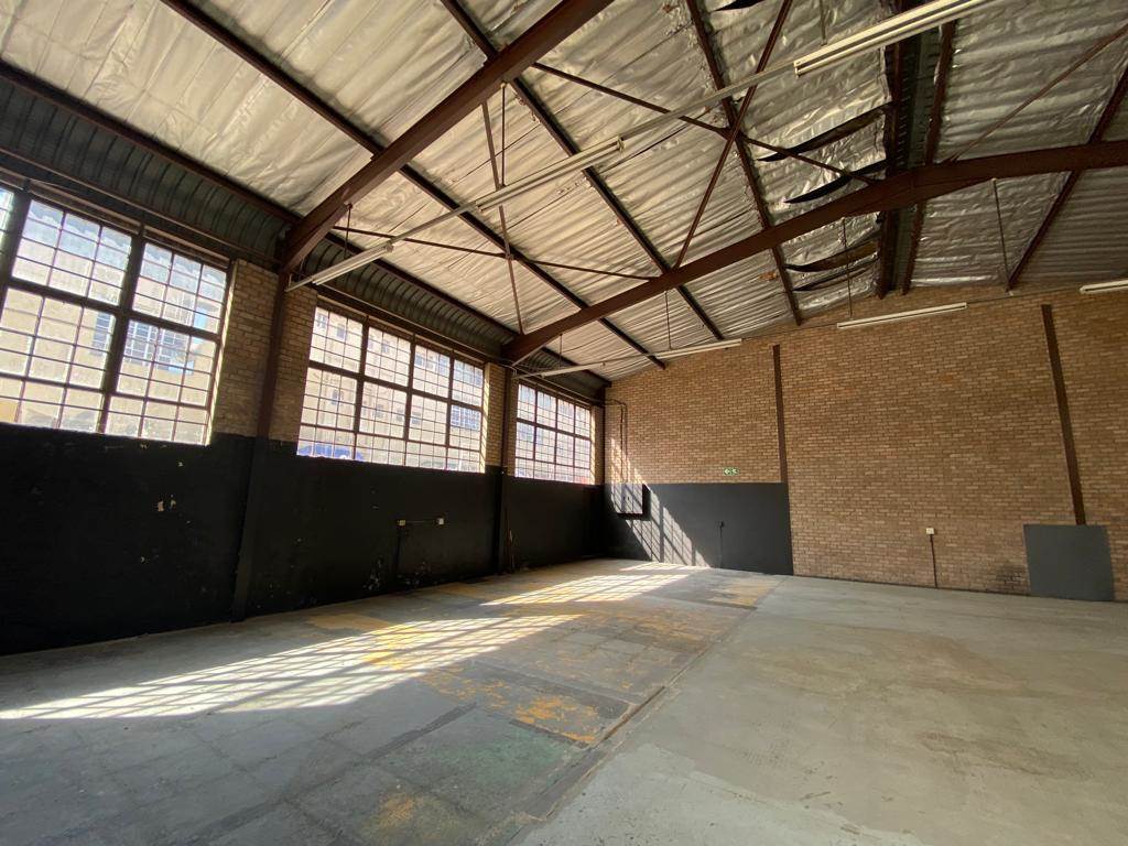 272  m² Industrial space in Industria North photo number 4
