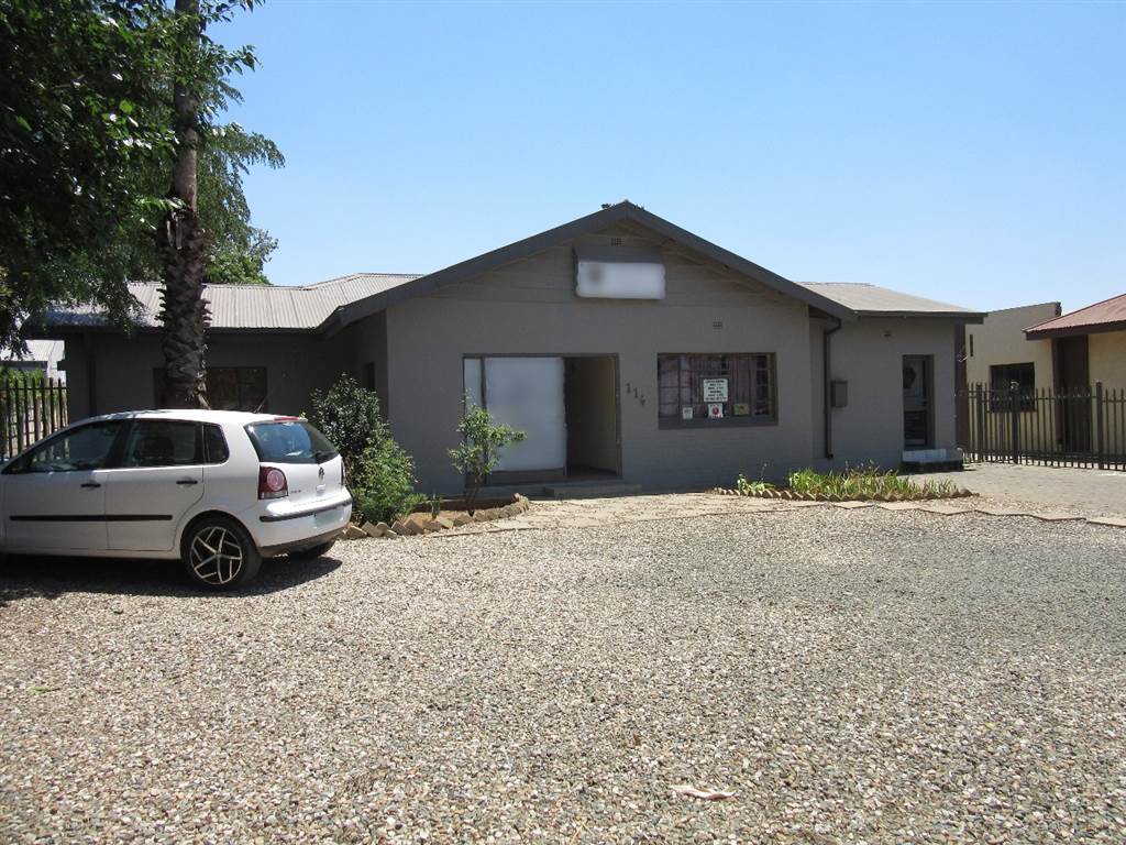 265  m² Commercial space in Vryburg photo number 2