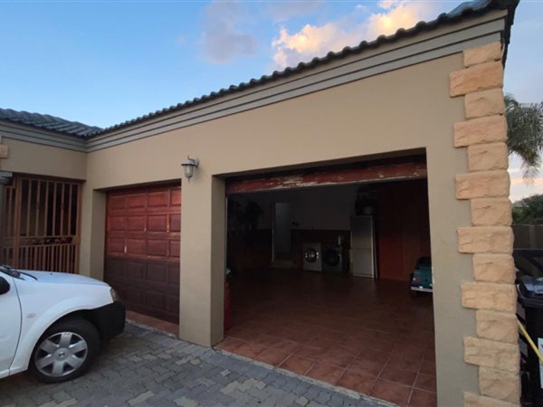 4 Bed Townhouse in Boksburg Central