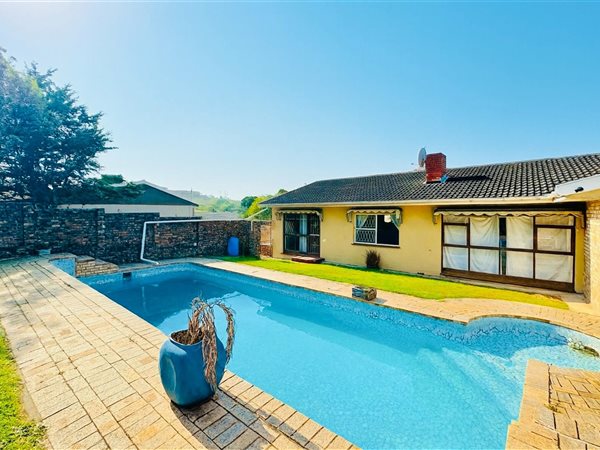 3 Bedroom House 3 Bedroom House