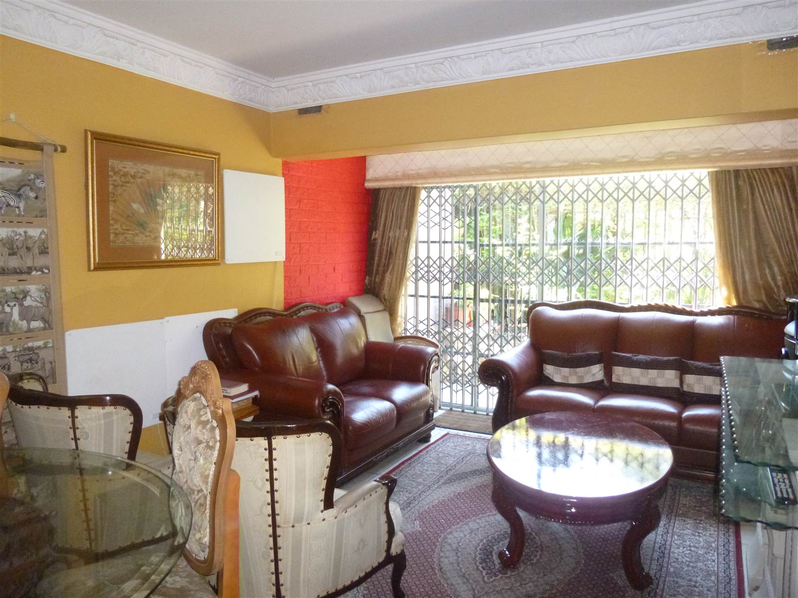 3 Bed Apartment in Pinetown Central photo number 9