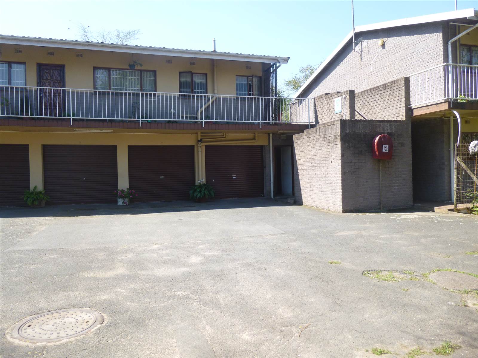 3 Bed Apartment in Pinetown Central photo number 24
