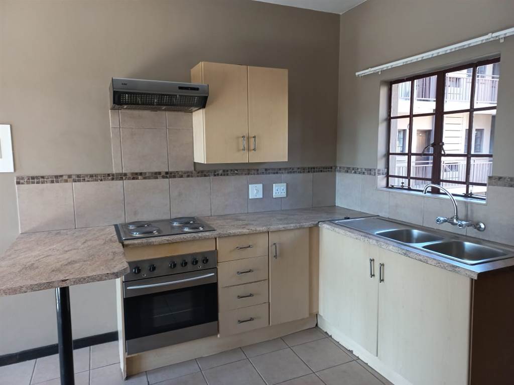 1 Bed Flat in Witbank photo number 3
