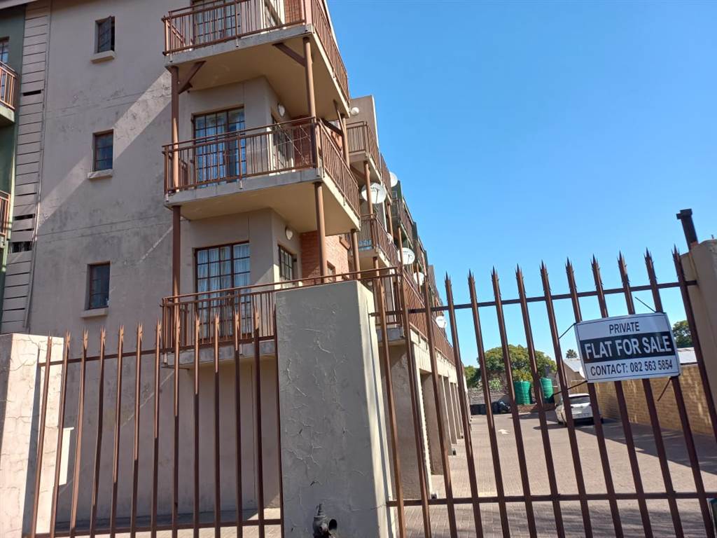 1 Bed Flat in Witbank photo number 1