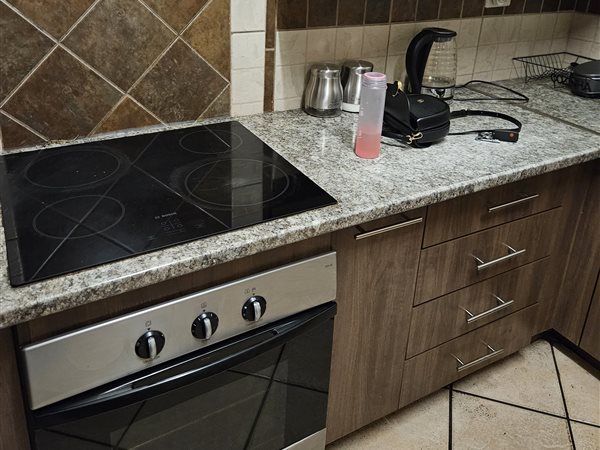 3 Bedroom Flat 3 Bedroom Flat