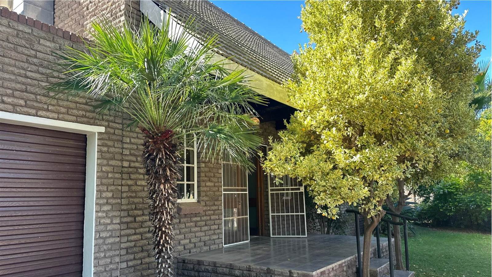 4 Bed Townhouse in Die Rand photo number 1