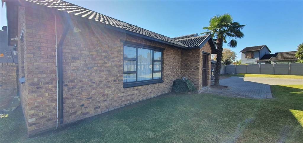 3 Bed House in Brakpan North photo number 29