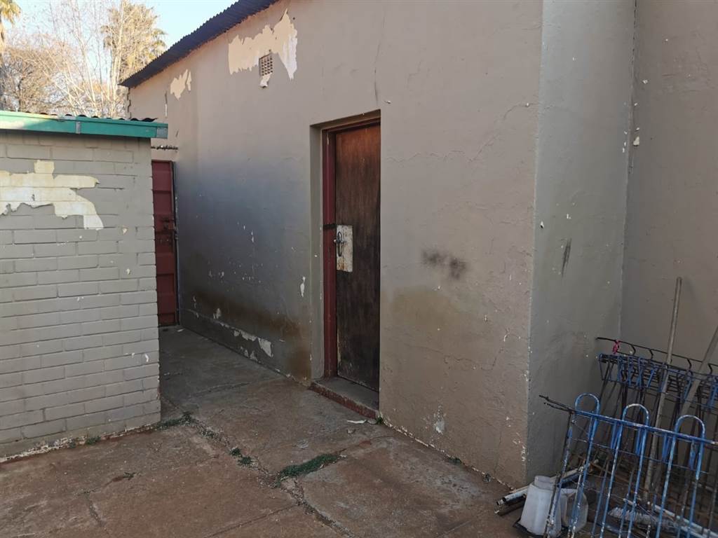 3 Bed House in Brakpan Central photo number 22