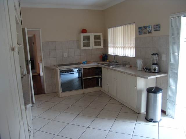 4 Bed House in Hazelwood photo number 3