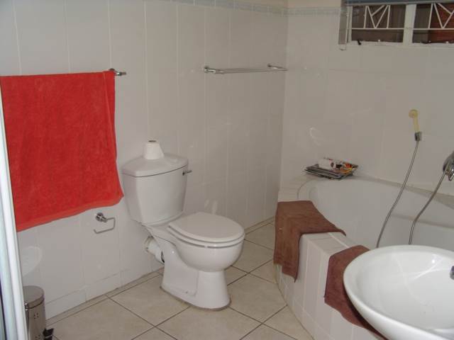 4 Bed House in Hazelwood photo number 8