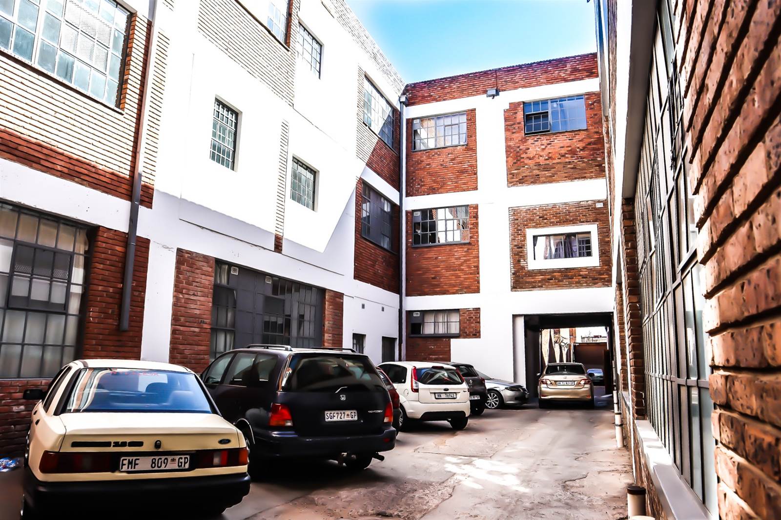 1 Bed Apartment in Brakpan Central photo number 9