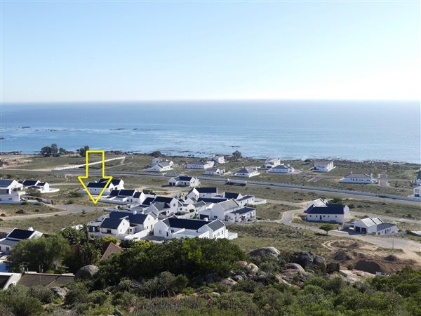 758 m² Land