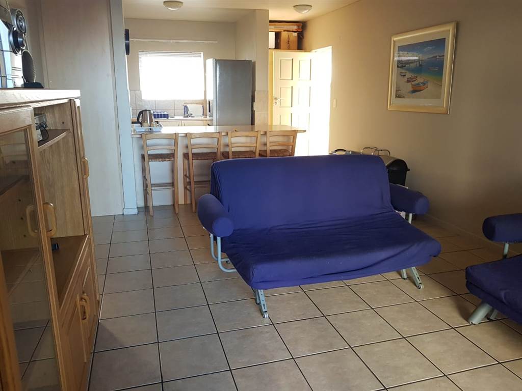 3 Bed Flat in Diaz Beach photo number 16