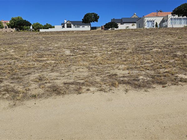 868 m² Land