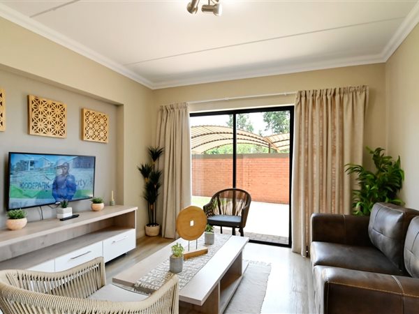 3 Bed Townhouse in Roodeplaat