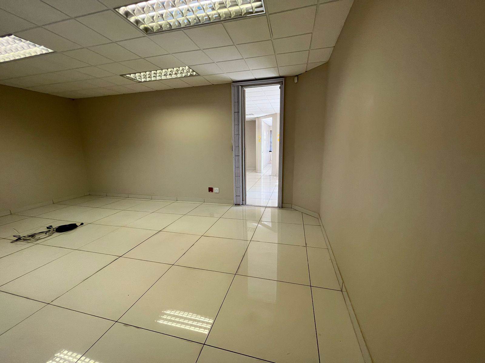 771  m² Commercial space in Rivonia photo number 8