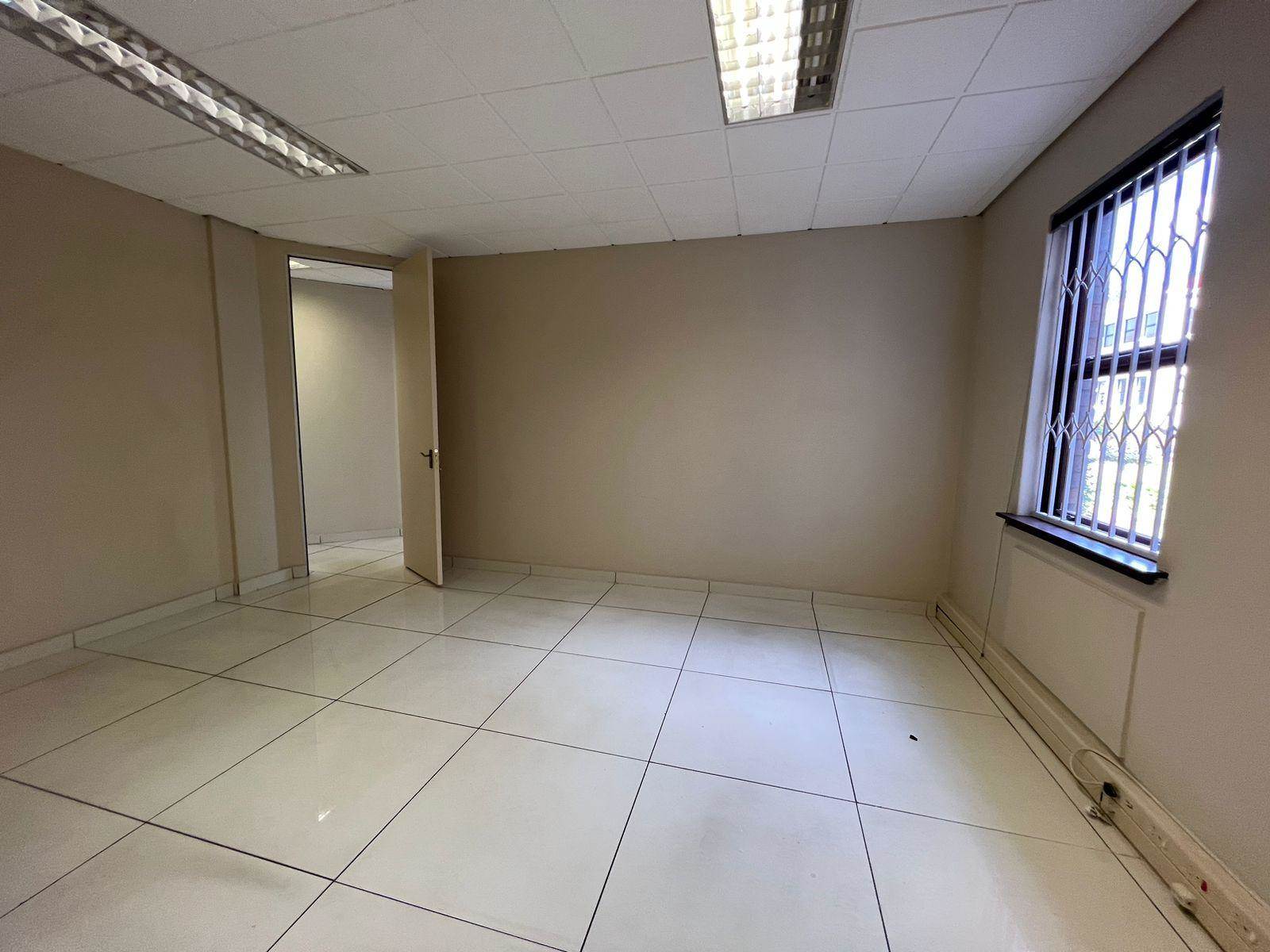 771  m² Commercial space in Rivonia photo number 16