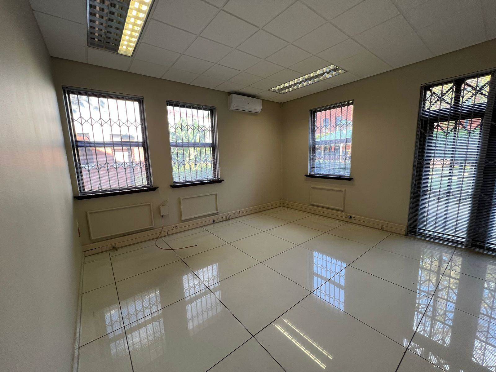 771  m² Commercial space in Rivonia photo number 30