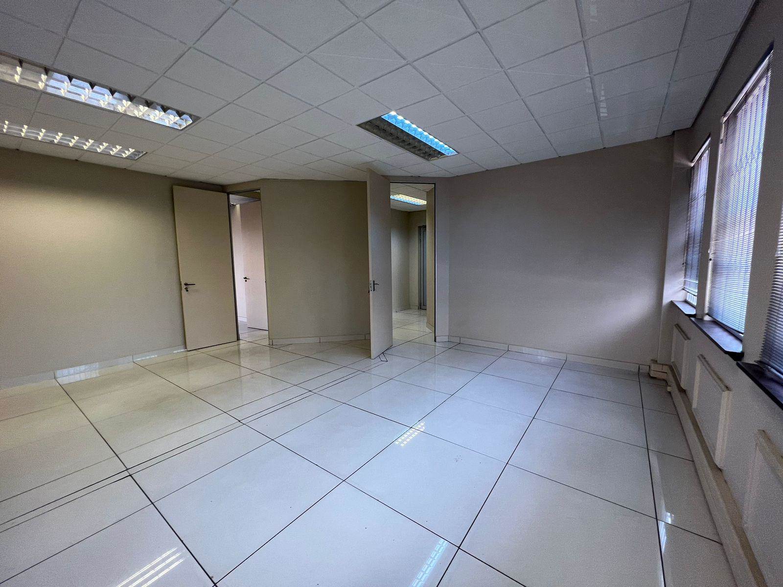 771  m² Commercial space in Rivonia photo number 20