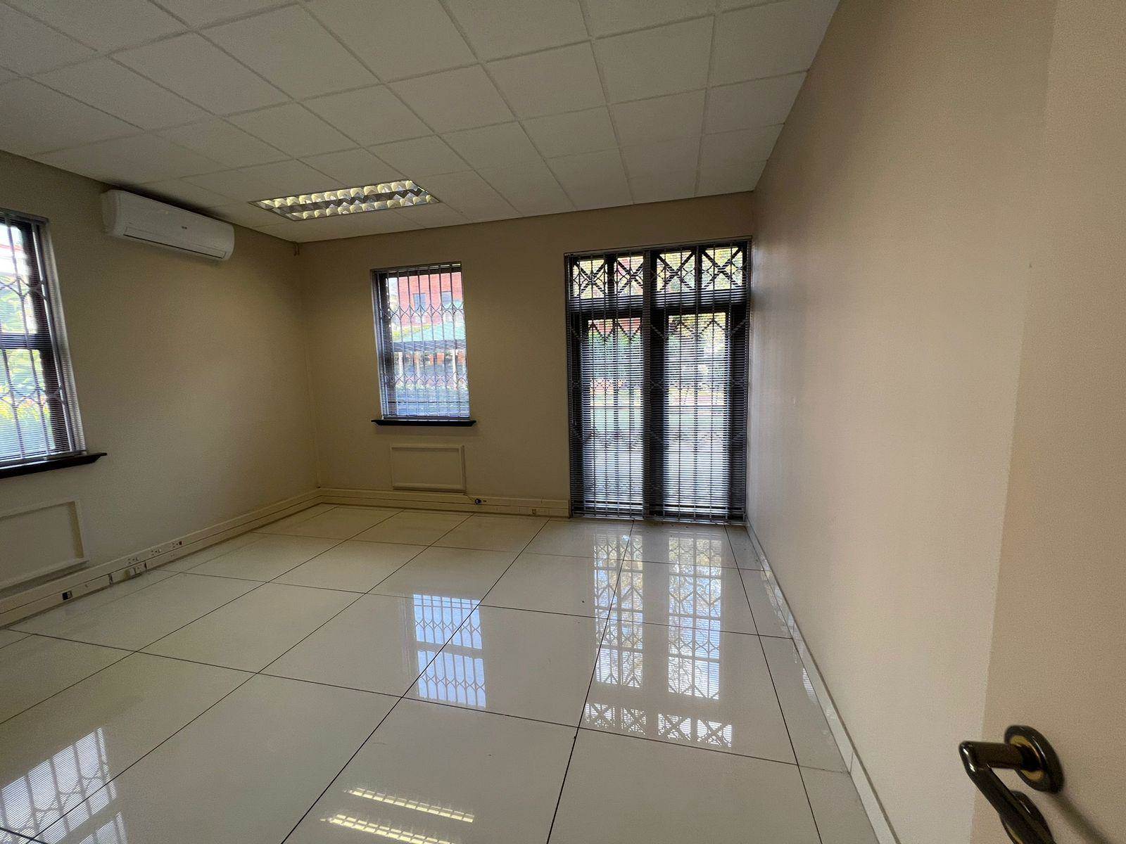 771  m² Commercial space in Rivonia photo number 25