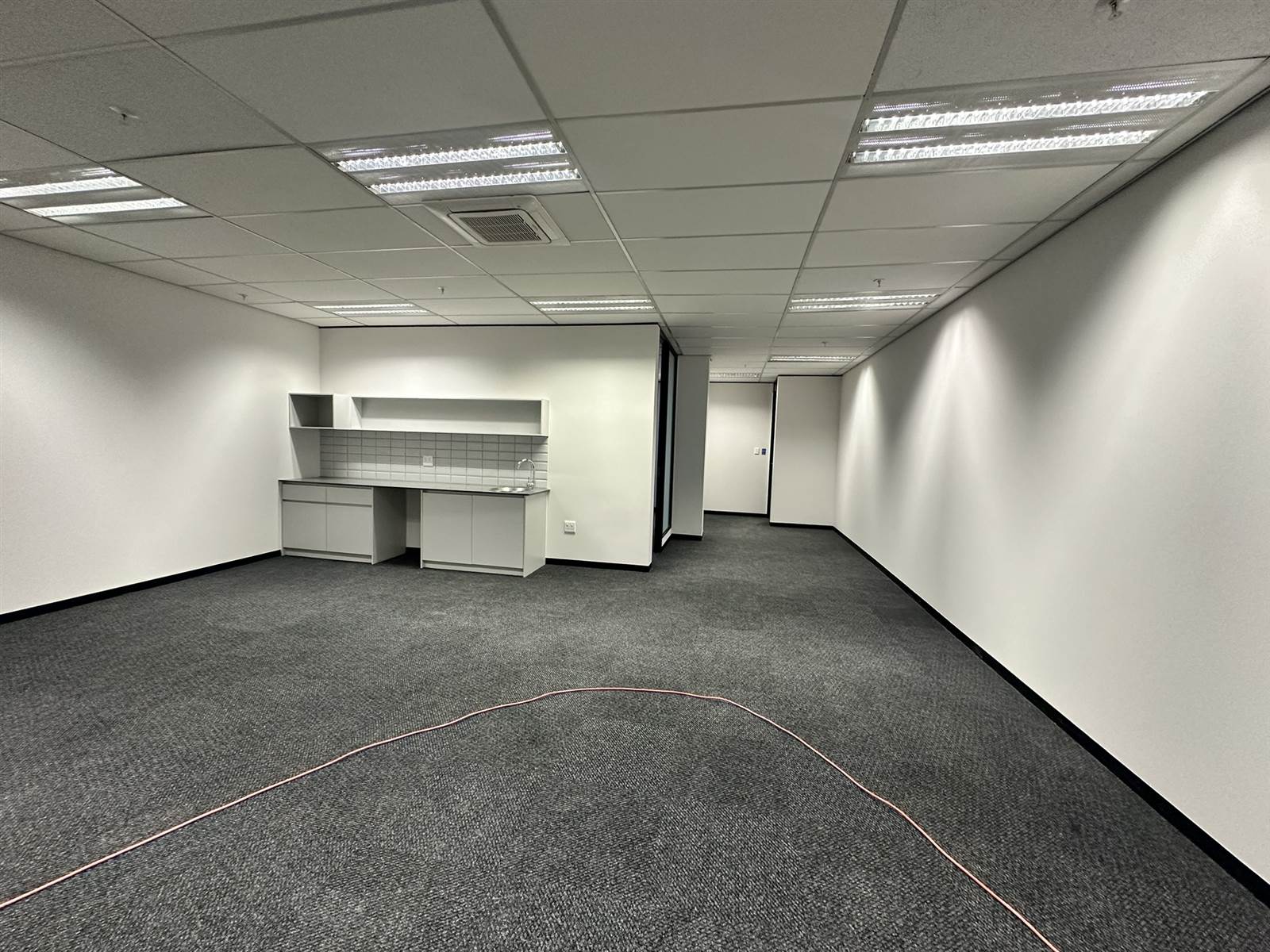 122  m² Commercial space in Parktown photo number 5