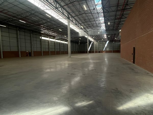5 210  m² Industrial space