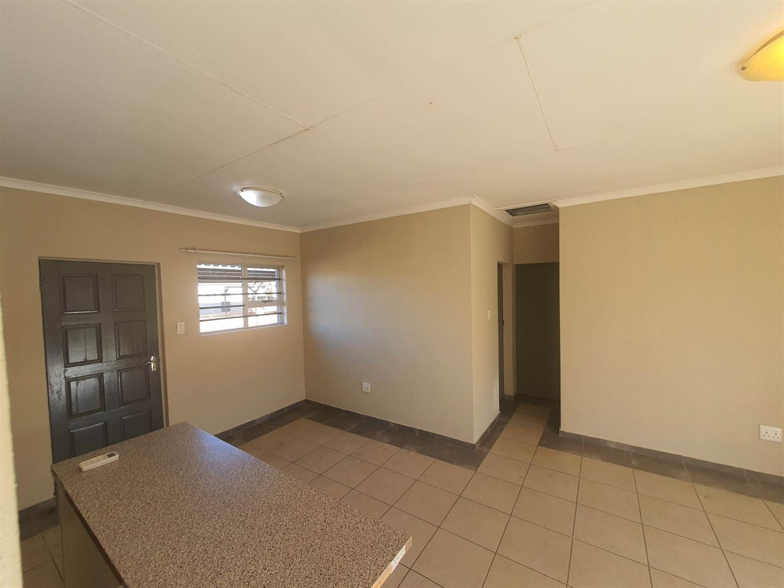 3 Bed Apartment in Bloemfontein Farms photo number 16