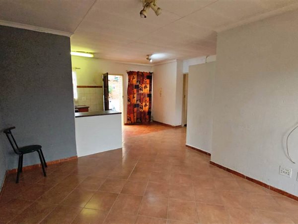 2 Bedroom Simplex 2 Bedroom Simplex
