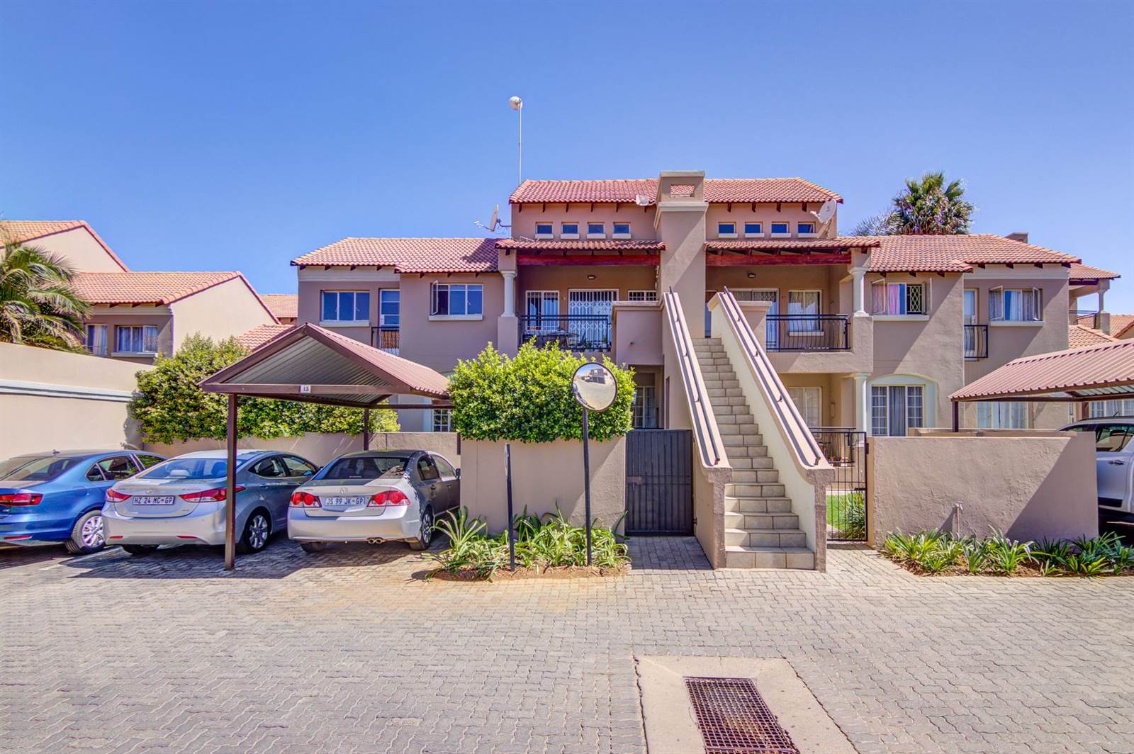 3 Bed Townhouse in Glen Marais photo number 27
